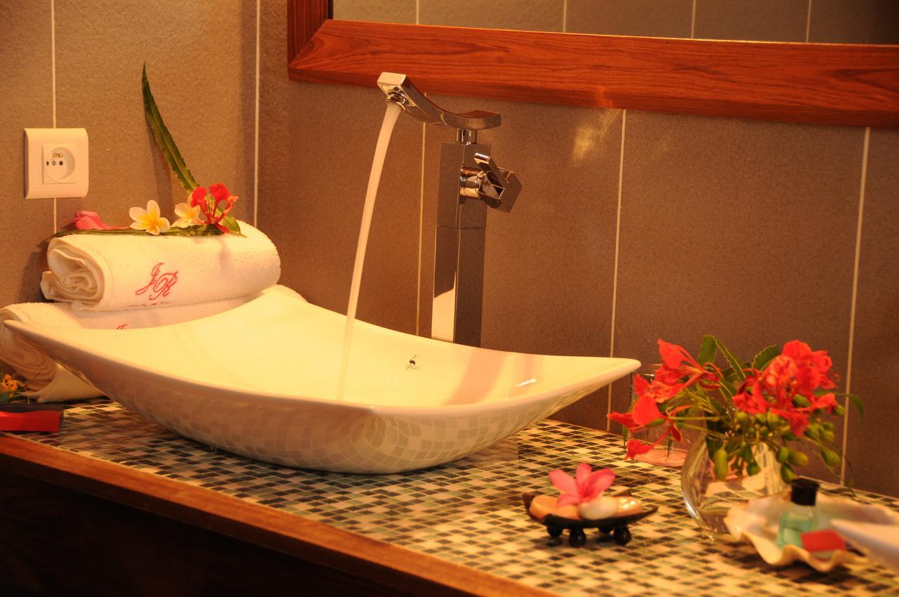 ホテル Le Jardin Du Roy Ranohira エクステリア 写真